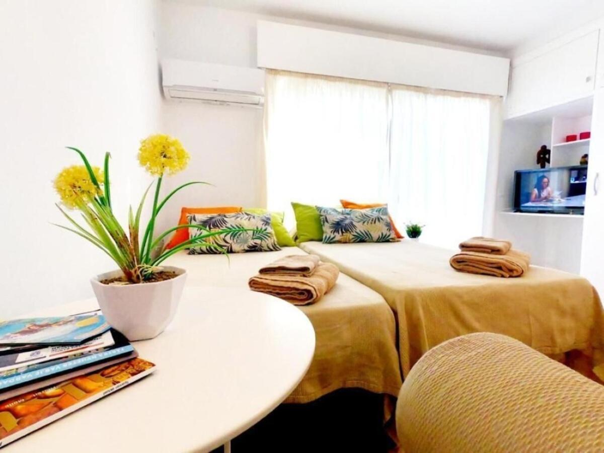 Apartamento Studio With Access To The Garden. Open Pool. Beach Very Close. Wifi & Netflix Free Benalmádena Exterior foto