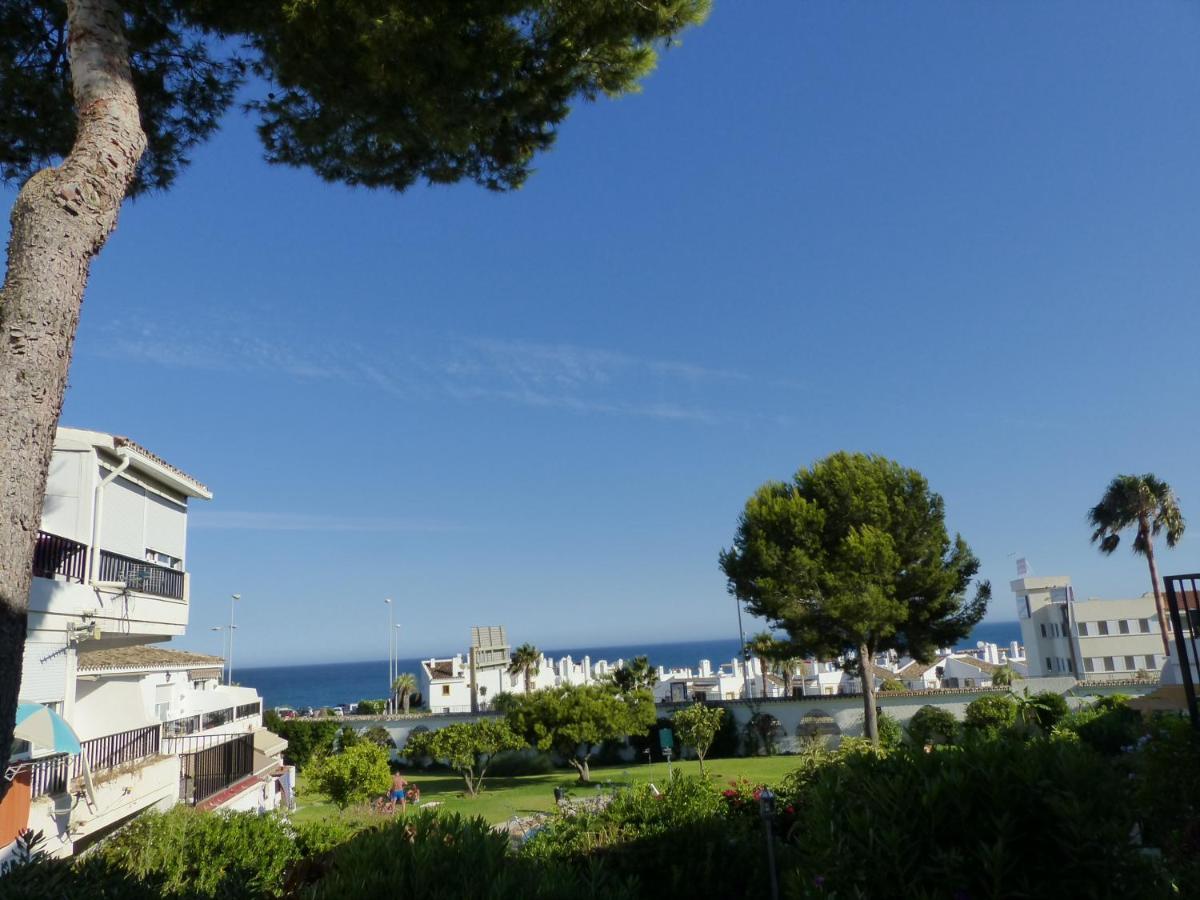 Apartamento Studio With Access To The Garden. Open Pool. Beach Very Close. Wifi & Netflix Free Benalmádena Exterior foto