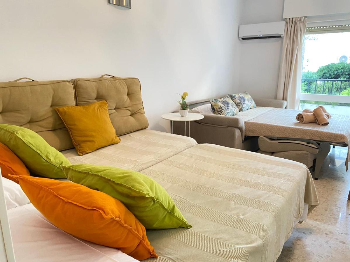 Apartamento Studio With Access To The Garden. Open Pool. Beach Very Close. Wifi & Netflix Free Benalmádena Exterior foto