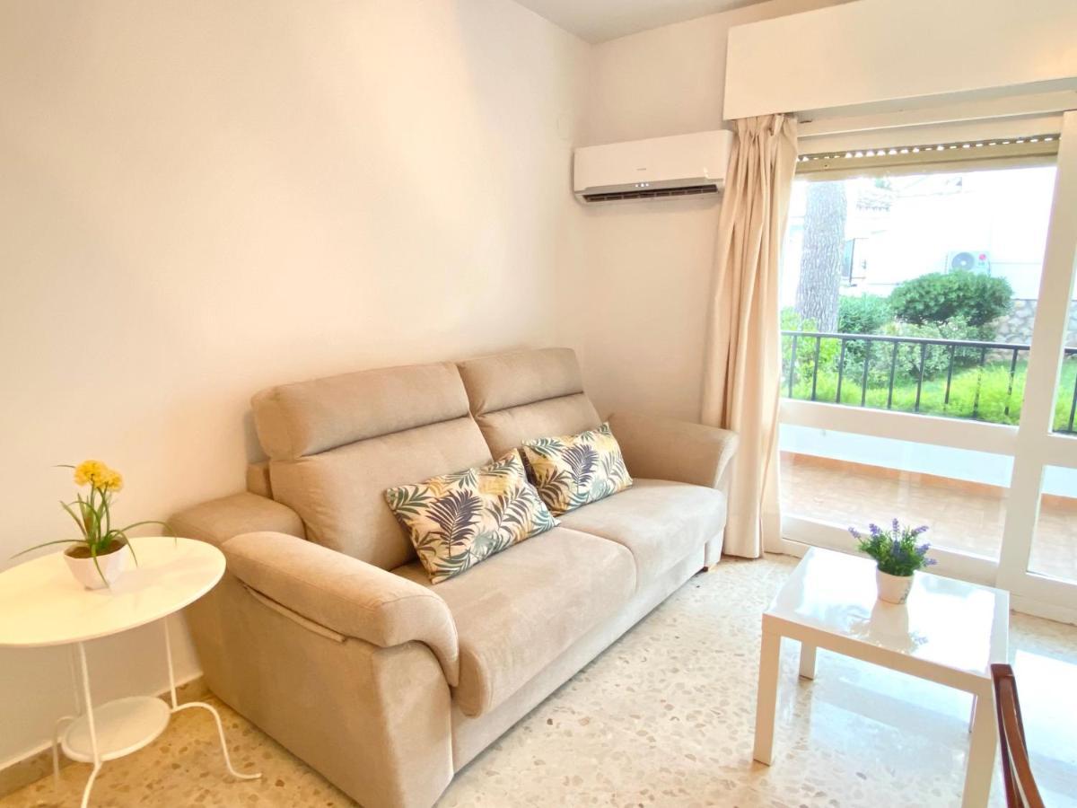 Apartamento Studio With Access To The Garden. Open Pool. Beach Very Close. Wifi & Netflix Free Benalmádena Exterior foto